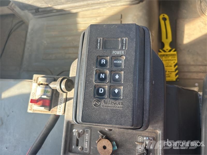 Iveco ACCO 2350G 6x4 T/A Dump Truck 덤프 트럭