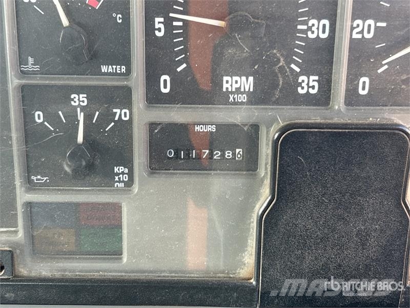 Iveco ACCO 2350G 6x4 T/A Dump Truck 덤프 트럭