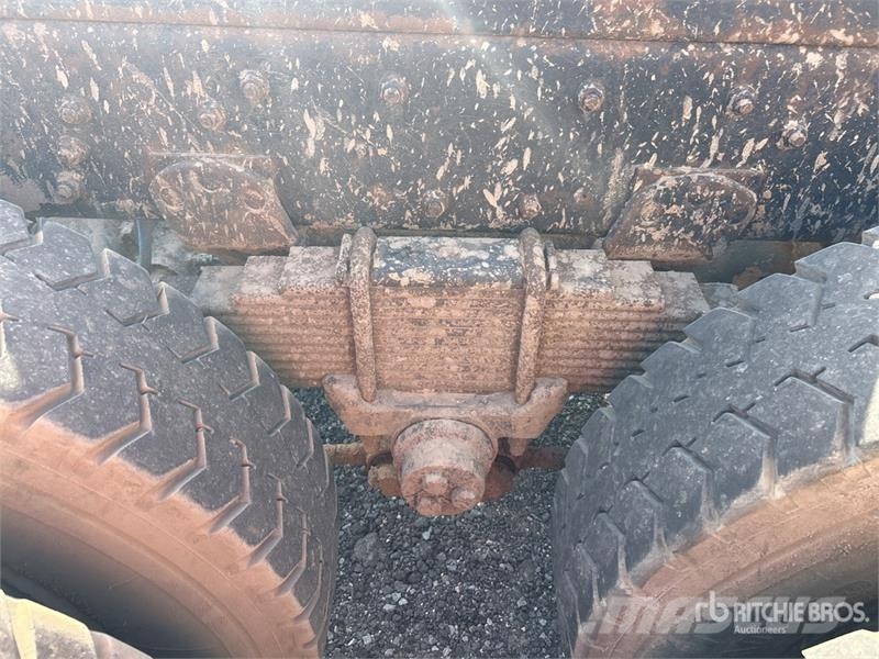 Iveco ACCO 2350G 6x4 T/A Dump Truck 덤프 트럭