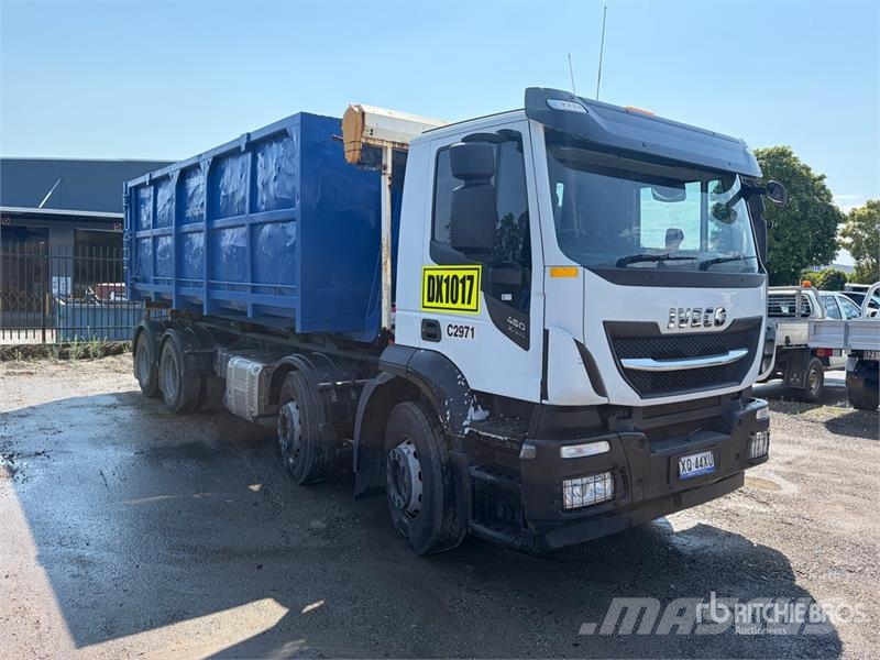 Iveco AD 460 Stralis 8x4 Hooklift Truck شاحنات الرافعات الخطافية
