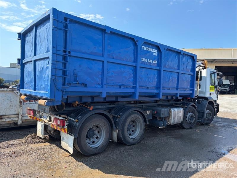 Iveco AD 460 Stralis 8x4 Hooklift Truck شاحنات الرافعات الخطافية