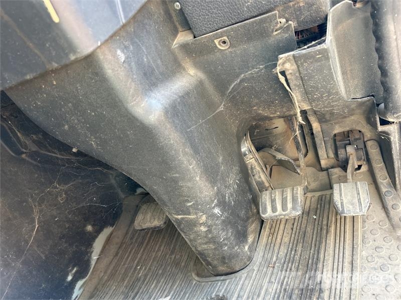 Iveco Powerstar 6x4 T/A Dump Truck (Inoperable) Kipper