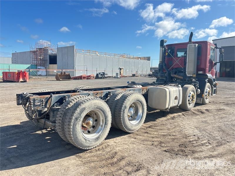 Iveco Stralis 450 Cabins and interior