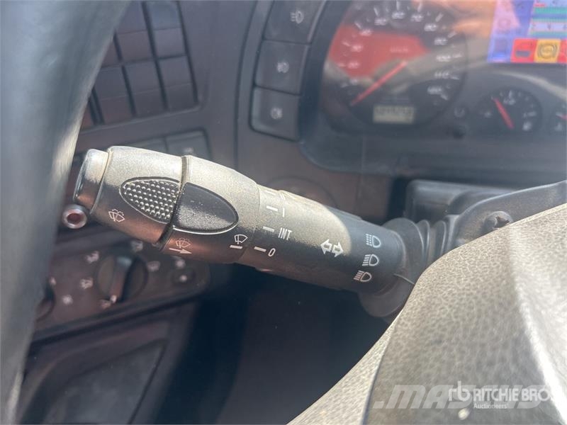 Iveco Stralis 450 Cabins and interior