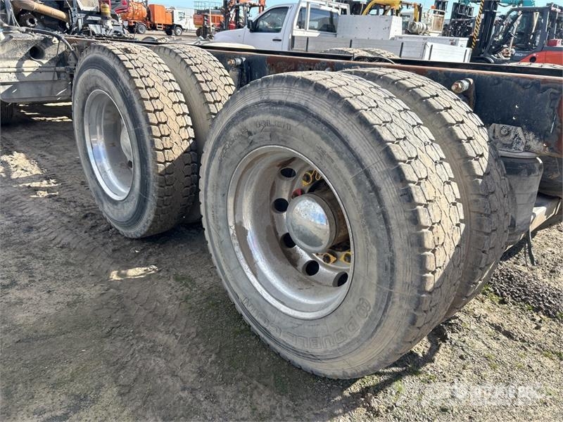 Iveco Stralis 450 8x4 Cab and Chassis Kabine i unutrašnjost