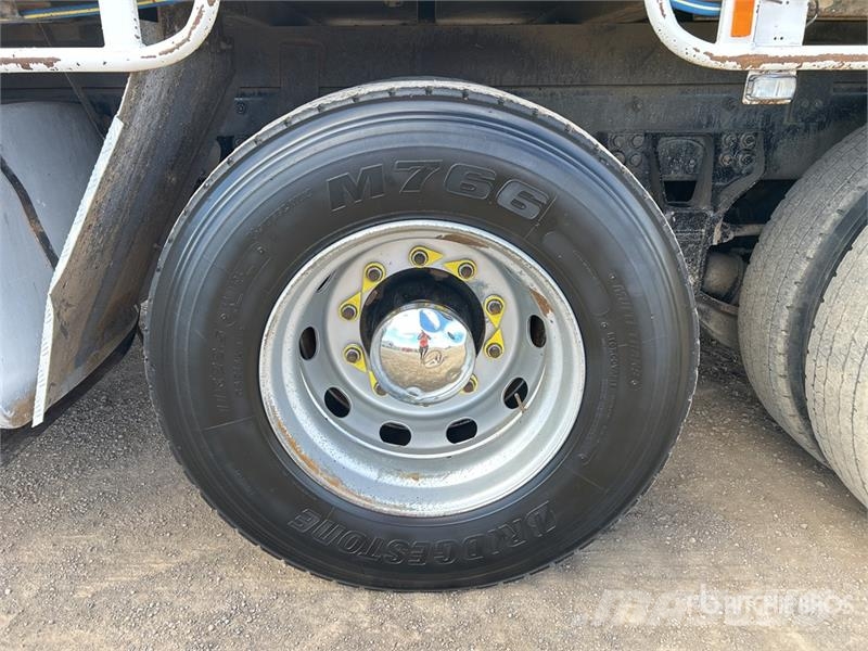 Iveco Stralis AT 500 8x4 Twin-Steer Flatbed Truck شاحنات مسطحة/مفصلية الجوانب