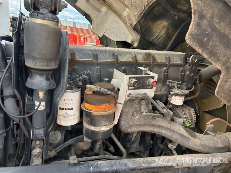 Iveco Stralis AT 500 8x4 Twin-Steer Flatbed Truck شاحنات مسطحة/مفصلية الجوانب