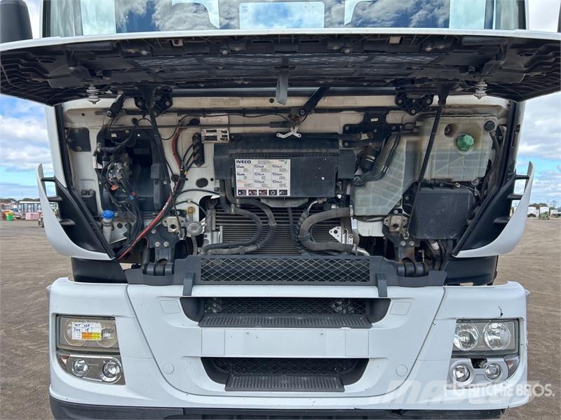 Iveco Stralis AT 500 8x4 Twin-Steer Flatbed Truck شاحنات مسطحة/مفصلية الجوانب