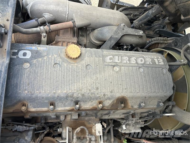 Iveco Stralis AT 500 8x4 Twin-Steer Flatbed Truck شاحنات مسطحة/مفصلية الجوانب