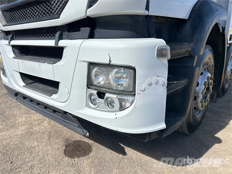 Iveco Stralis AT 500 8x4 Twin-Steer Flatbed Truck شاحنات مسطحة/مفصلية الجوانب