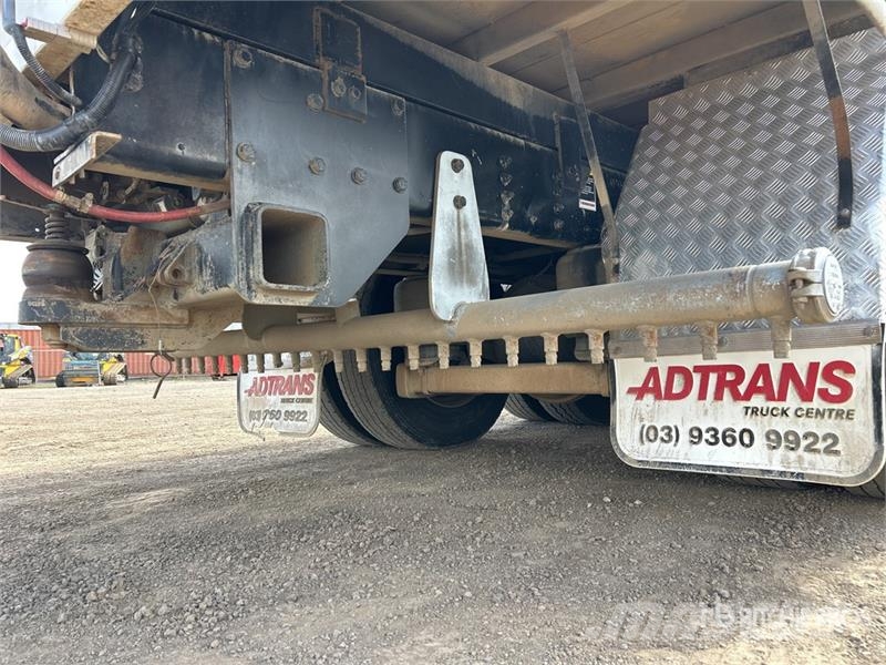 Iveco Stralis AT 500 8x4 Twin-Steer Flatbed Truck شاحنات مسطحة/مفصلية الجوانب