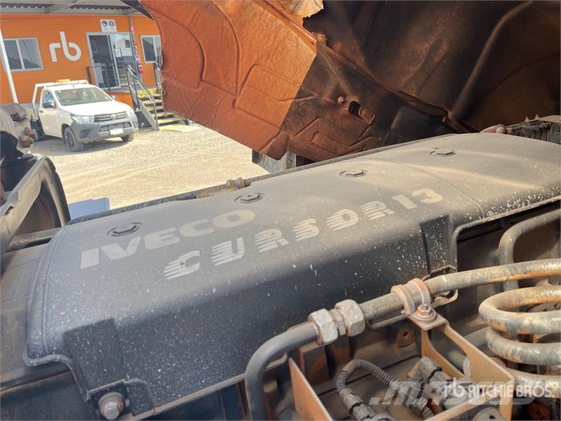 Iveco Trakker AD450 18000 L 6x6 Water Truck Поливальні машини