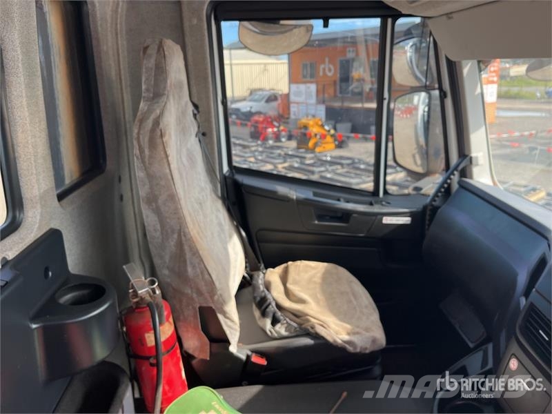Iveco Trakker AD450 18000 L 6x6 Water Truck Поливальні машини