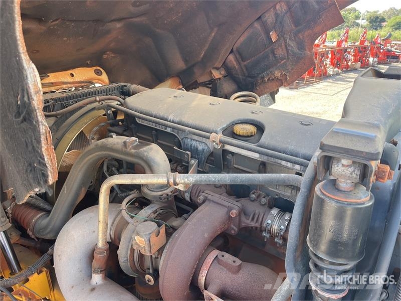 Iveco Trakker AD450 18000 L 6x6 Water Truck Поливальні машини