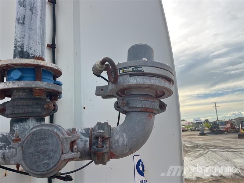 Iveco Trakker AD450 18000 L 6x6 Water Truck Поливальні машини