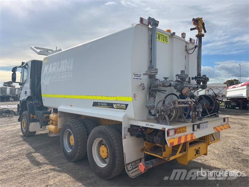 Iveco Trakker AD450 18000 L 6x6 Water Truck Поливальні машини