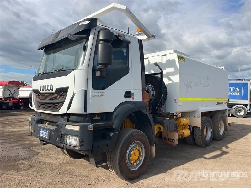 Iveco Trakker AD450 18000 L 6x6 Water Truck Поливальні машини