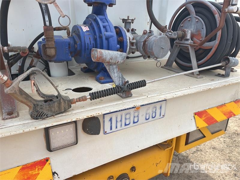 Iveco Trakker AD450 18000 L 6x6 Water Truck Поливальні машини