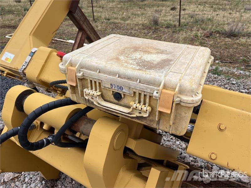 J E S TH4500 Tyre Handler - Fits Cat 972 Egyéb alkatrészek