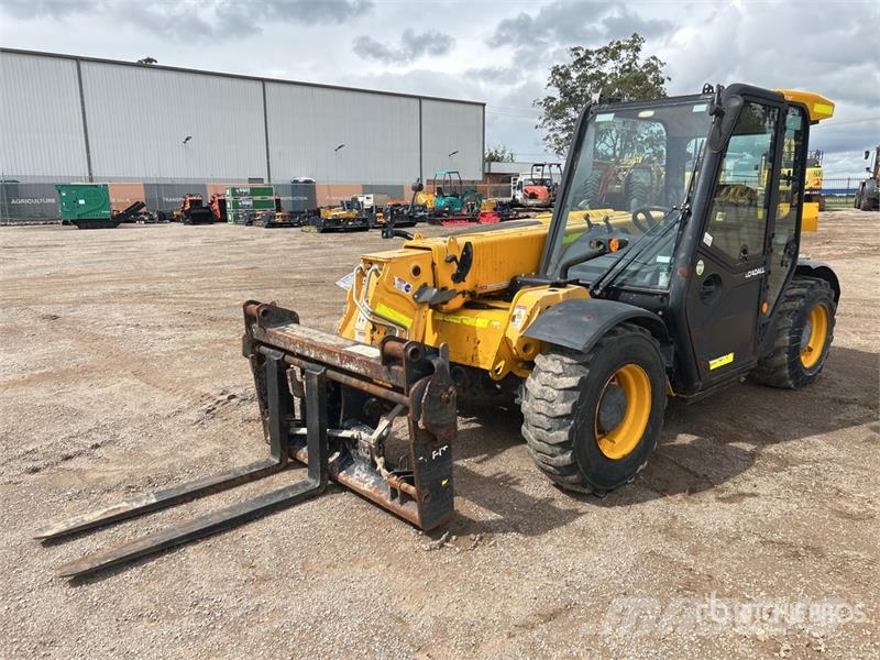 JCB 525-60 伸缩臂叉装车|叉装车