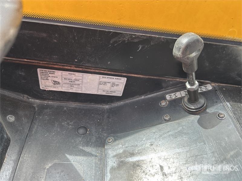 JCB 525-60 伸缩臂叉装车|叉装车