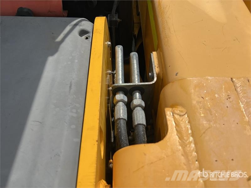 JCB 525-60 伸缩臂叉装车|叉装车