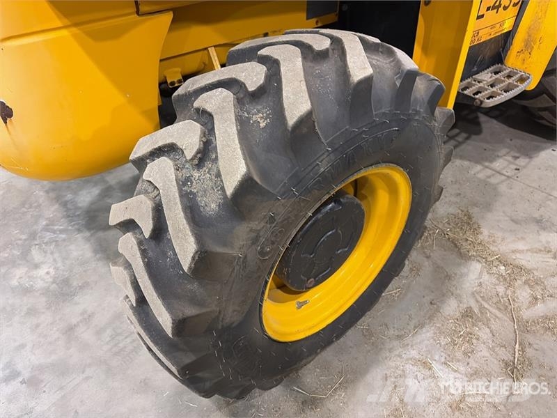JCB 9304 4x4 Rough Terrain Forklift Maastotrukit