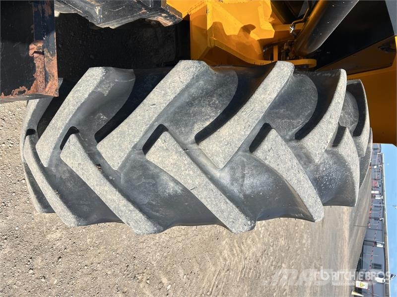 JCB 9404 4000 kg 4x4 Rough Terrain Forklift Tereptargonca