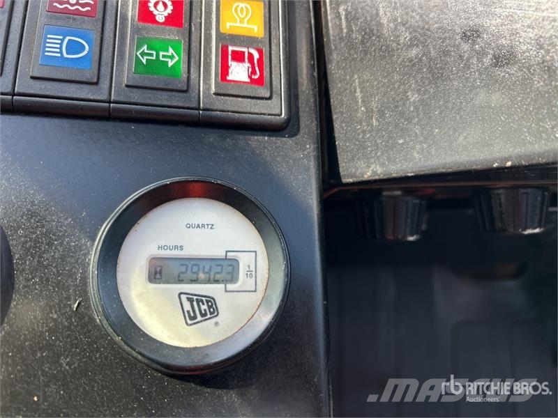 JCB 9404 4000 kg 4x4 Rough Terrain Forklift Tereptargonca