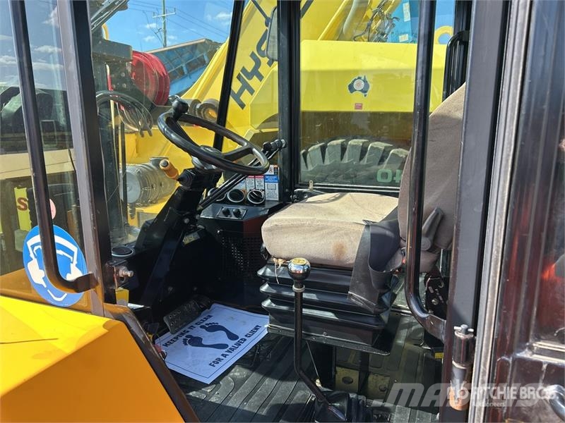 JCB 9404 4000 kg 4x4 Rough Terrain Forklift Tereptargonca