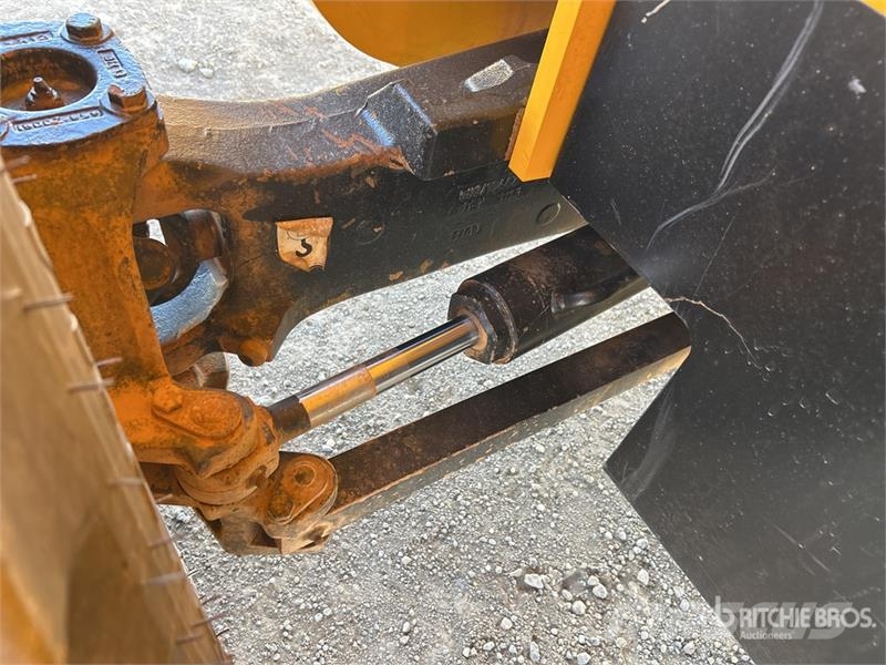 JCB 9404 4000 kg 4x4 Rough Terrain Forklift Tereptargonca