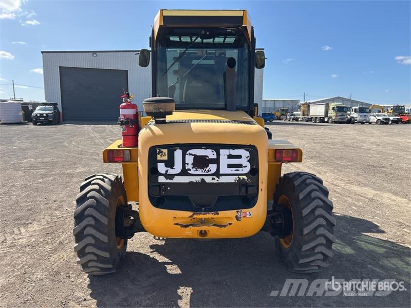 JCB 9404 4000 kg 4x4 Rough Terrain Forklift Tereptargonca