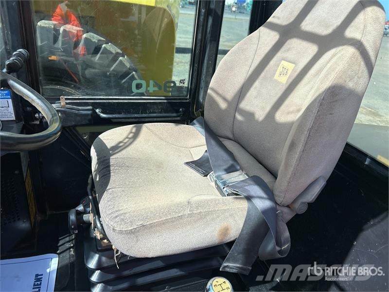 JCB 9404 4000 kg 4x4 Rough Terrain Forklift Tereptargonca
