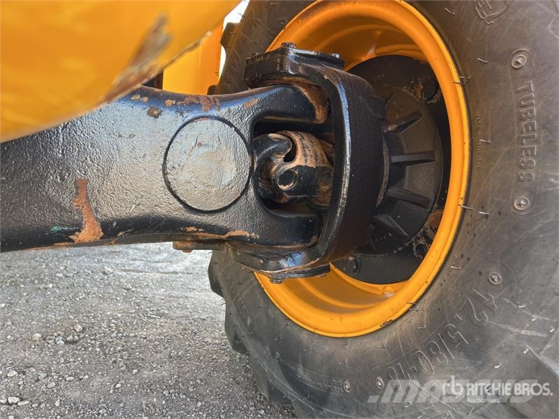 JCB 9404 4000 kg 4x4 Rough Terrain Forklift Tereptargonca