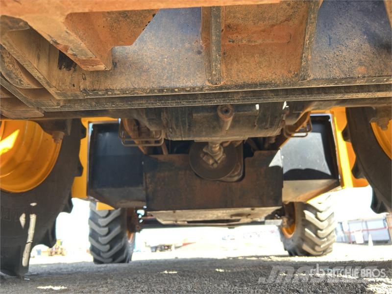 JCB 9404 4000 kg 4x4 Rough Terrain Forklift Tereptargonca
