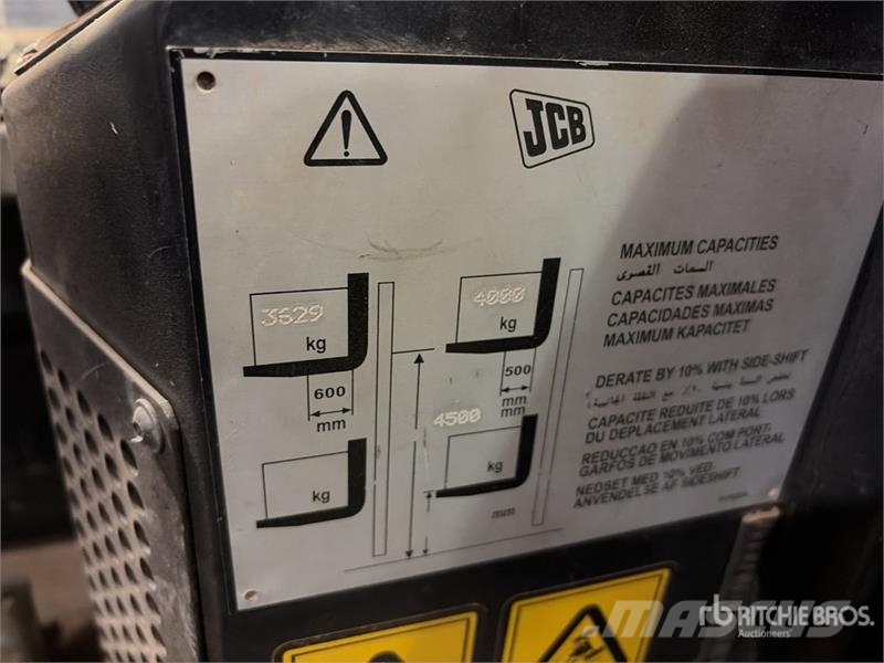 JCB 9404 4x4 Rough Terrain Forklift شاحنات الطرق الوعرة