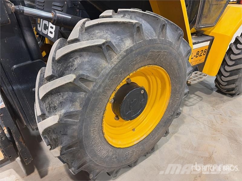 JCB 9404 4x4 Rough Terrain Forklift شاحنات الطرق الوعرة