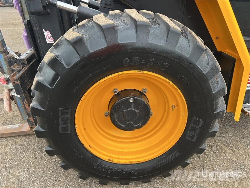 JCB 945-4 4500 kg 4x4 Rough Terrain Forklift Carretillas elevadoras todo terreno