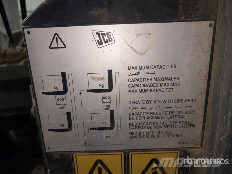 JCB 945-4 4x4 Rough Terrain Forklift شاحنات الطرق الوعرة