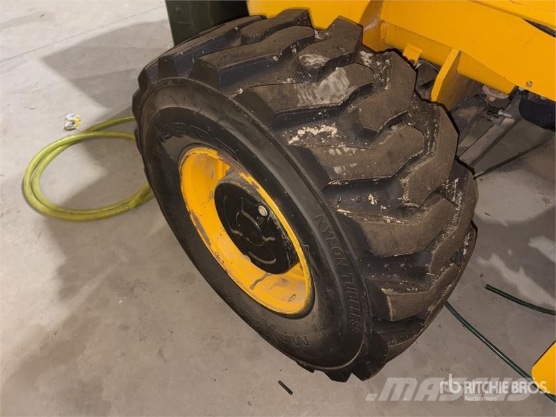 JCB 945-4 4x4 Rough Terrain Forklift شاحنات الطرق الوعرة