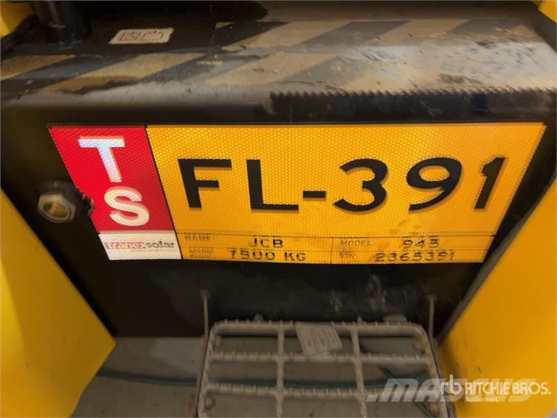 JCB 945-4 4x4 Rough Terrain Forklift شاحنات الطرق الوعرة