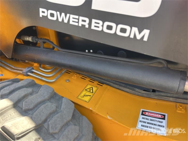 JCB SSL 135HD Skid Steer Loader Smykem řízené nakladače
