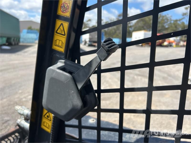 JCB SSL 135HD Skid Steer Loader Smykem řízené nakladače