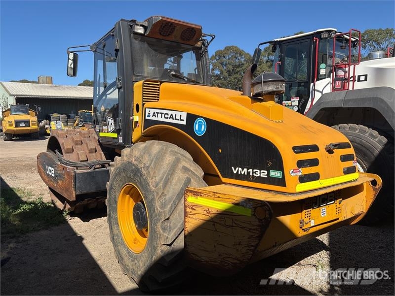 JCB Vibromax VM123PD Padfoot Drum Compactor Single drum rollers