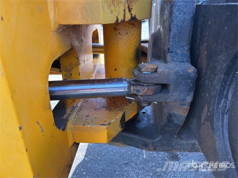 JCB Vibromax VM132PD Padfoot Drum Compactor Single drum rollers