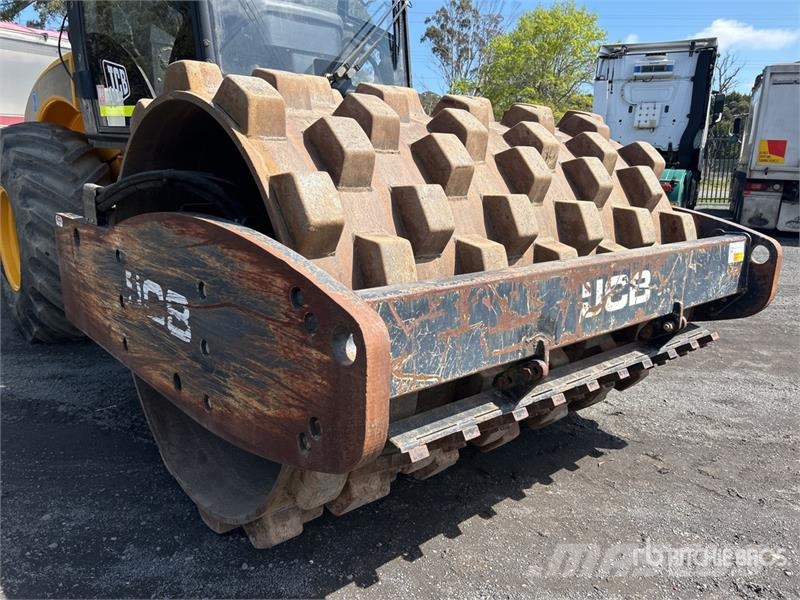 JCB Vibromax VM132PD Padfoot Drum Compactor Single drum rollers