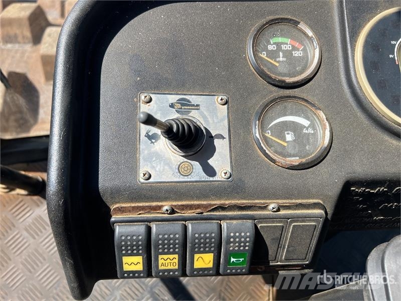 JCB Vibromax VM132PD Padfoot Drum Compactor Single drum rollers