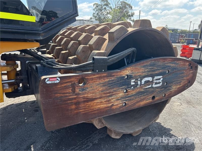 JCB Vibromax VM132PD Padfoot Drum Compactor Single drum rollers