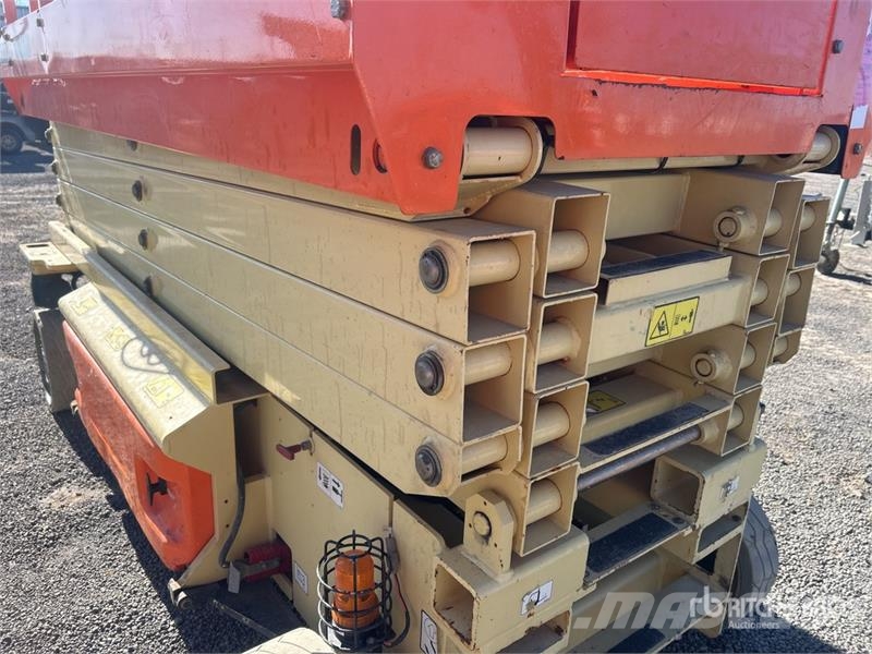 JLG 3246ES Electric Scissor Lift رافعات مقصية الشكل