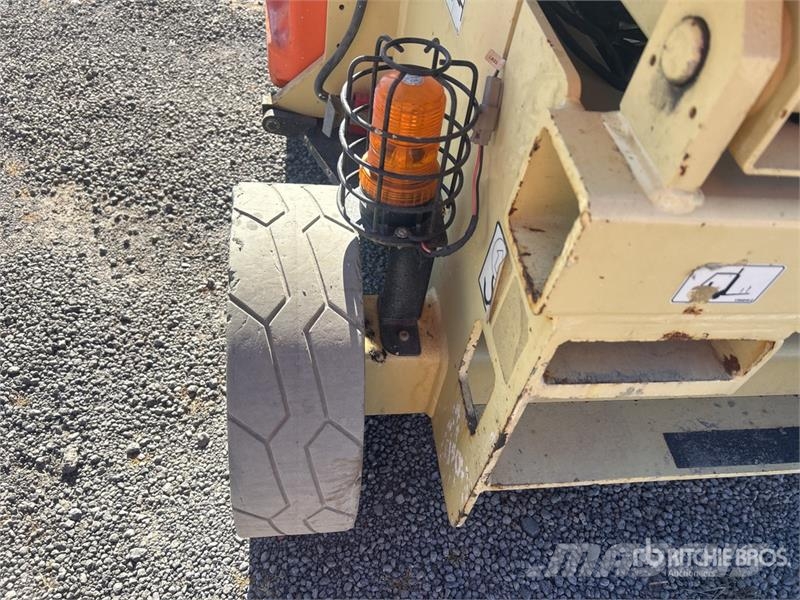 JLG 3246ES Electric Scissor Lift رافعات مقصية الشكل